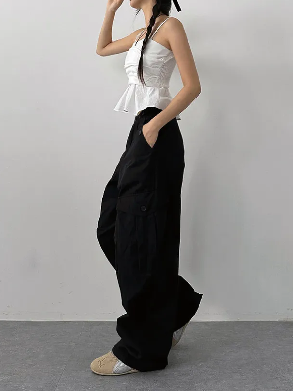 Cargo Wide Pants [Buttoned Waist / Pin-Tucked Pocket]