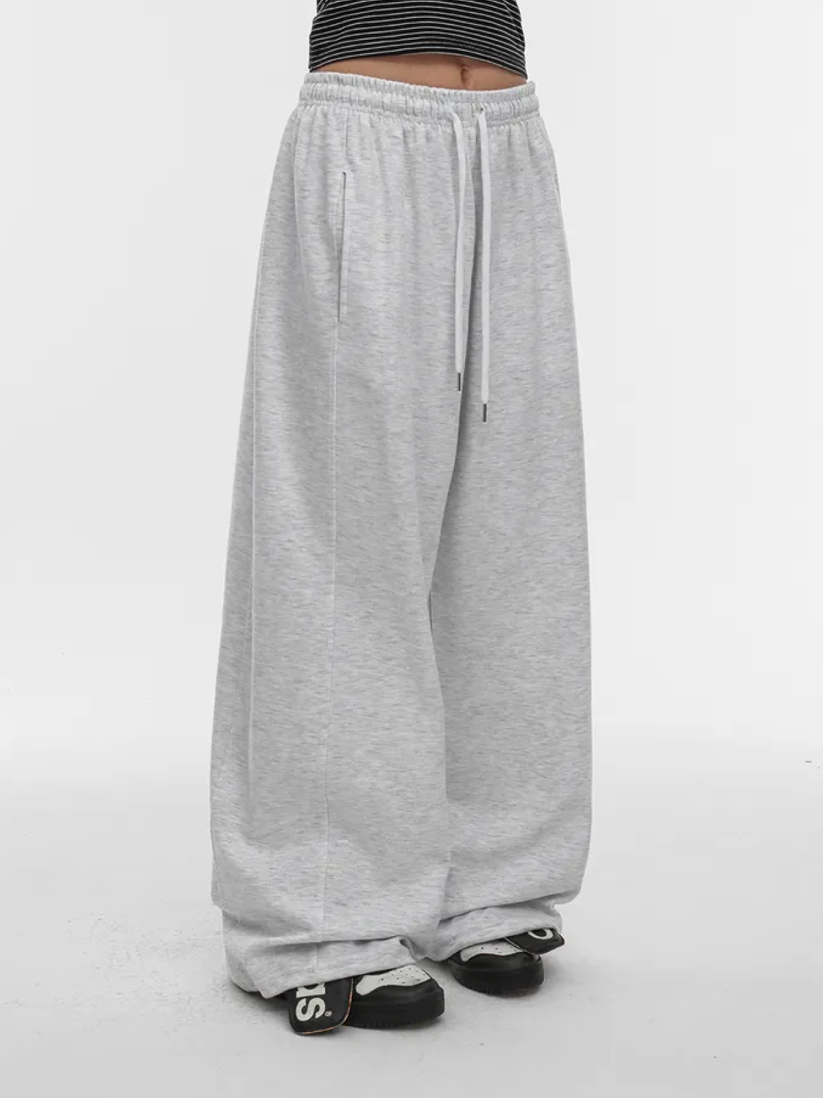 Air Sweat Wide-fit Banding Sweatpants