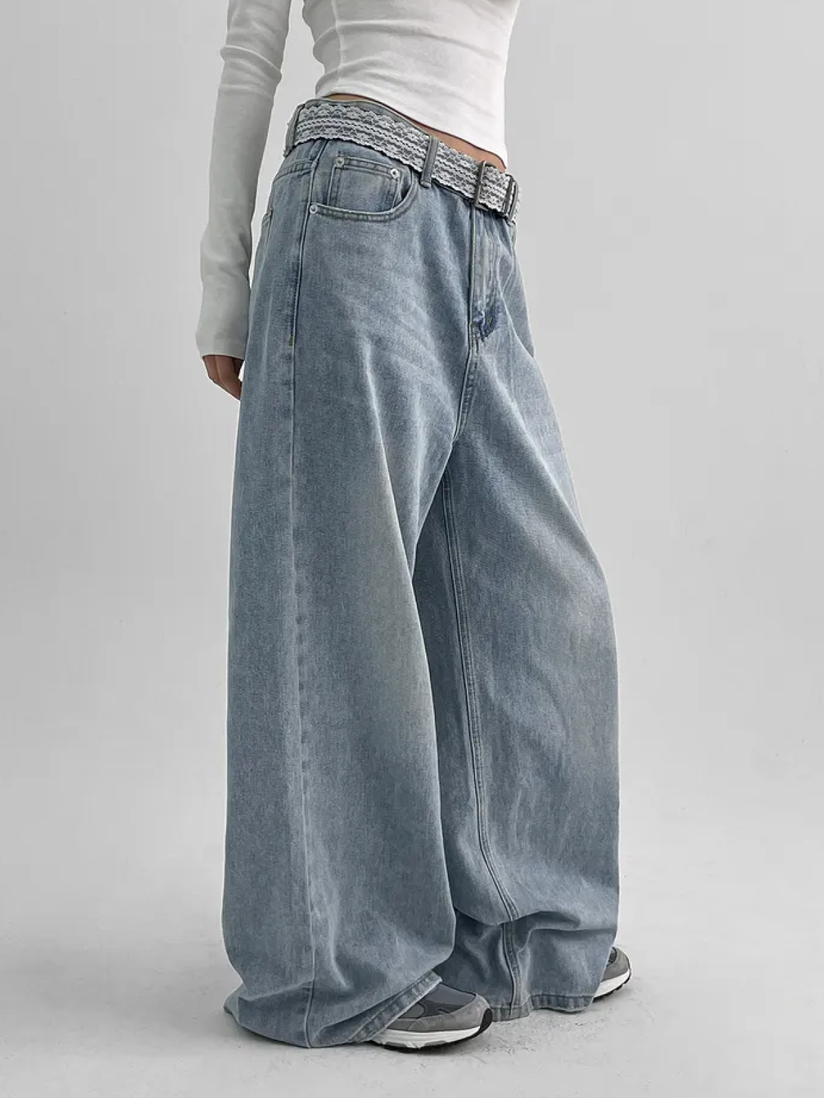 Curved-Waist Washed Wide-Leg Denim Pants