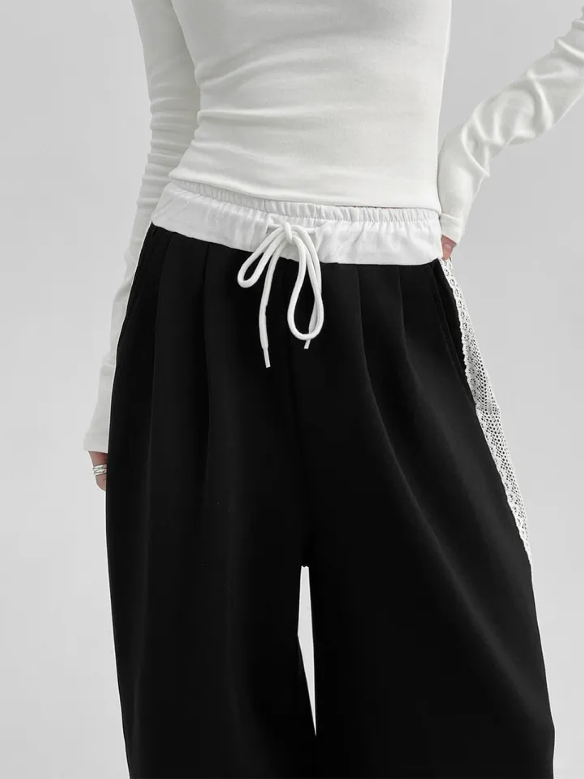 Runfly lace wide-fit banding pants