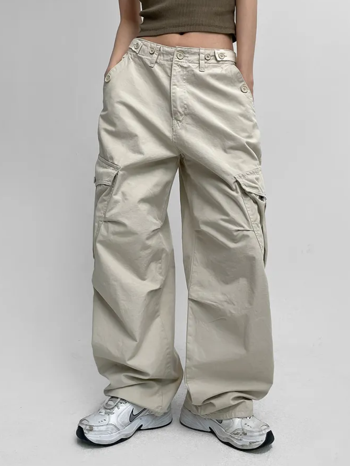 Chino Cargo Pants with Pocket Detail