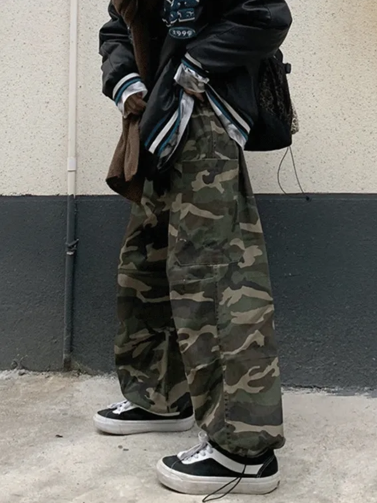 Camo High-Waisted Cargo Pants with Drawstring