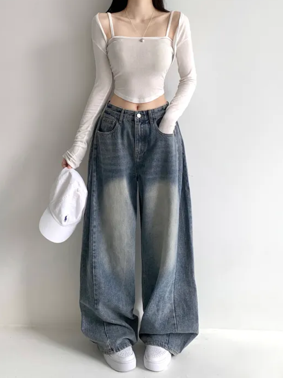 2-Length Vintage-Washed High-Waisted Balloon Denim Pants with Side Pin-Tucks