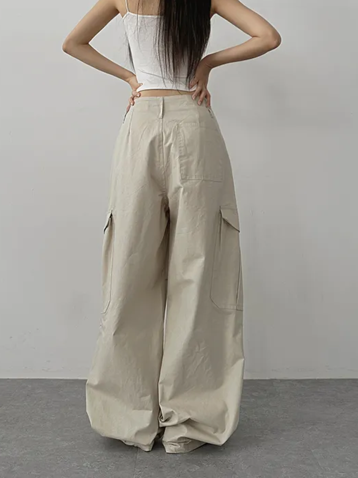 Cargo Wide Pants [Buttoned Waist / Pin-Tucked Pocket]