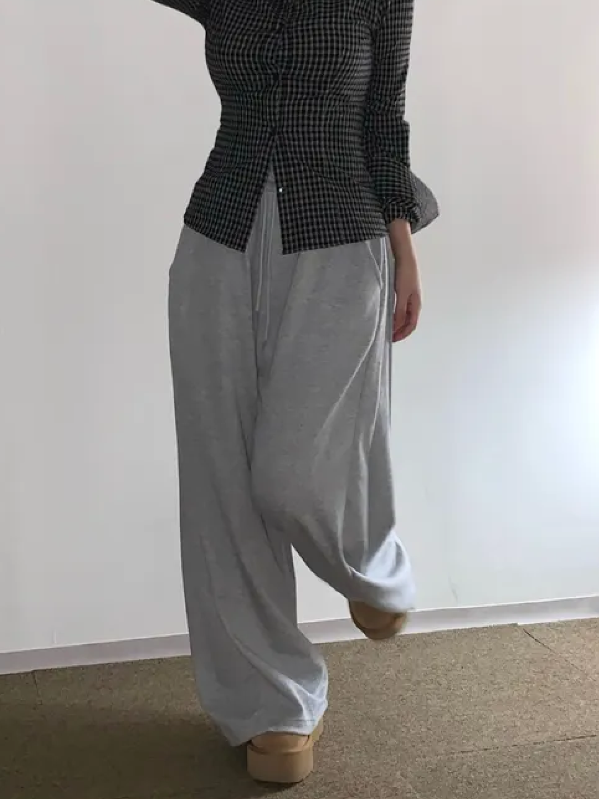 As Worn by aespa’s Karina – Big Pocket Wide-Leg Pants