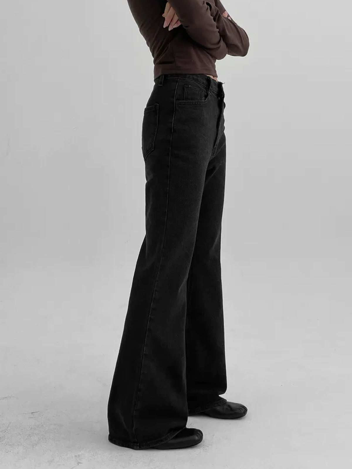 Muzit Wide Bootcut Denim Pants