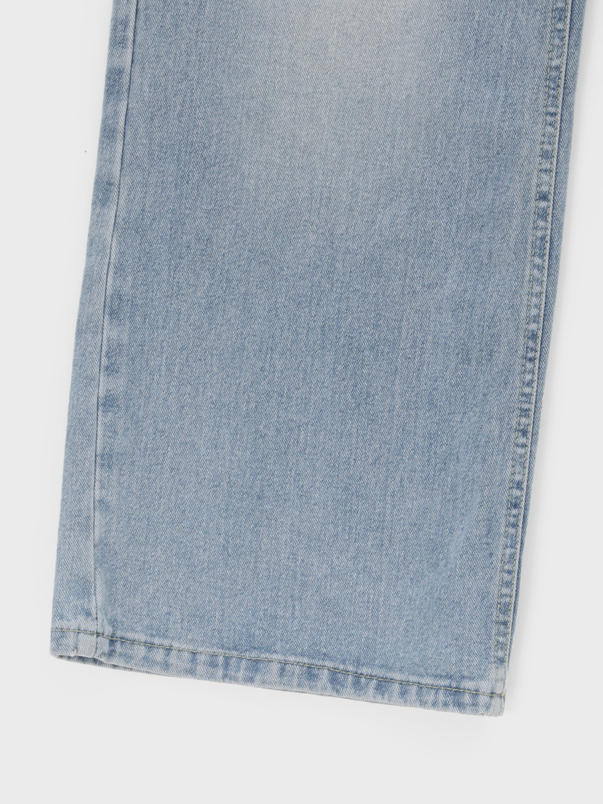 Dejua Wide-fit Denim Pants