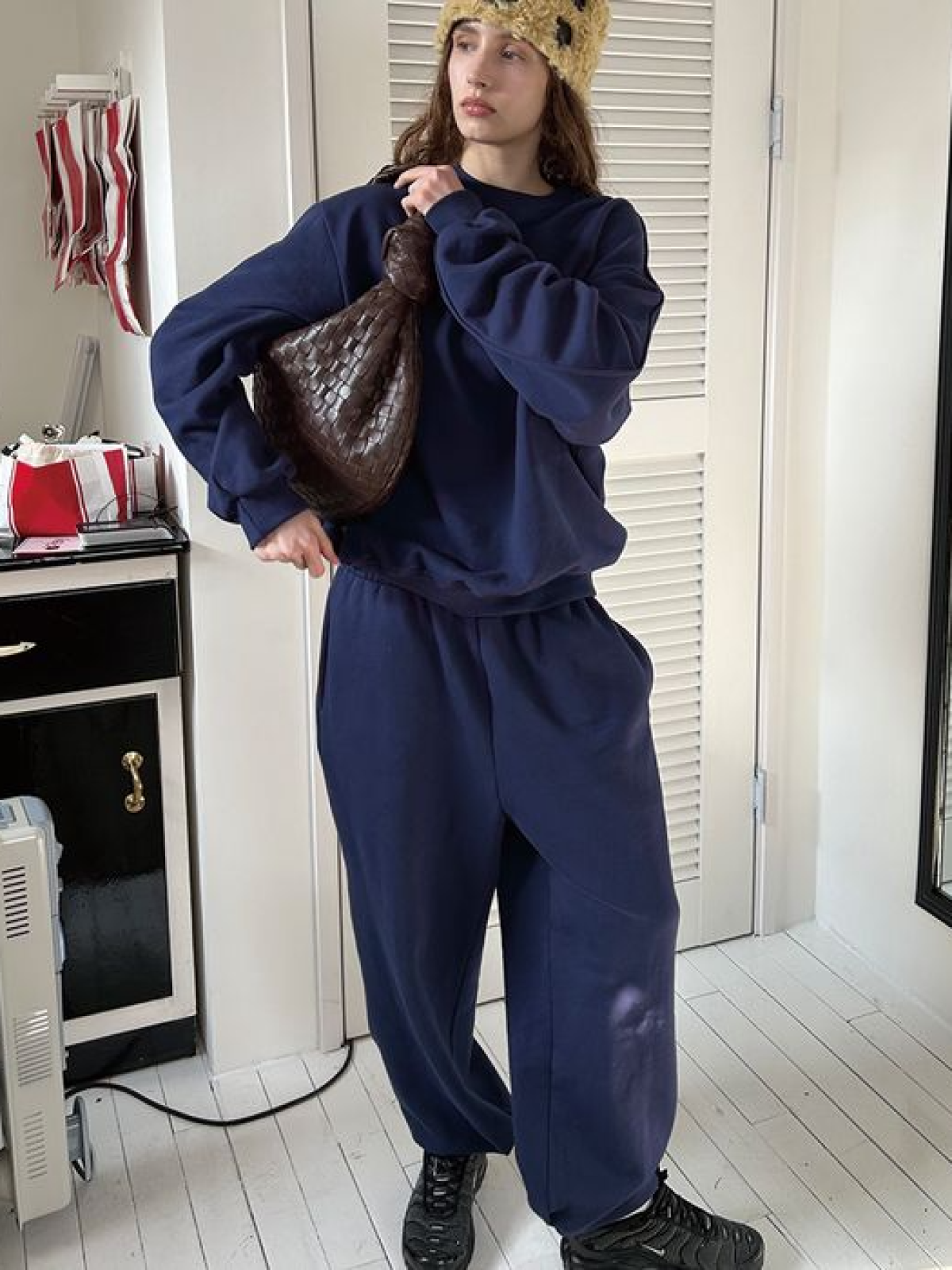 [BLACKPINK Jennie Worn] Navy Basic Sweatpants